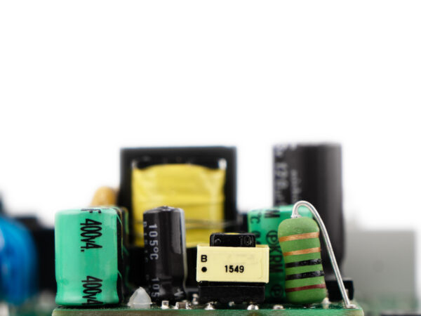 カスタム電源開発・設計における冷却方式の選定ポイント | 電源開発・設計ソリューション